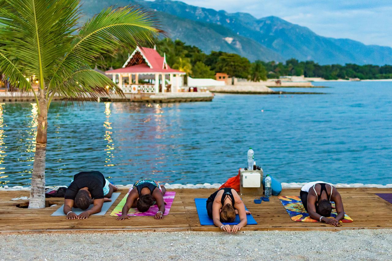 Moulin Sur Mer Beach Resort Монтруи Экстерьер фото