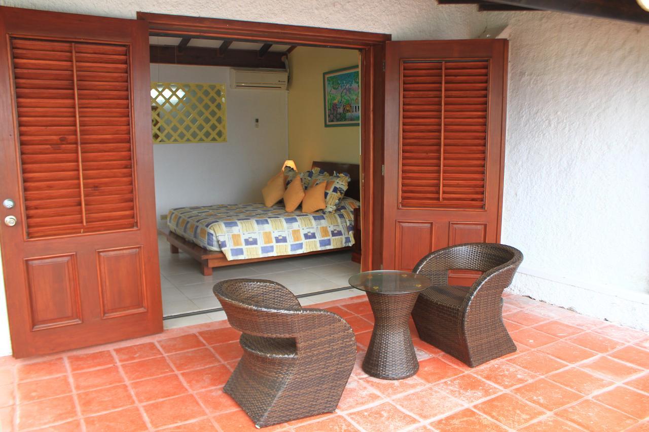Moulin Sur Mer Beach Resort Монтруи Экстерьер фото